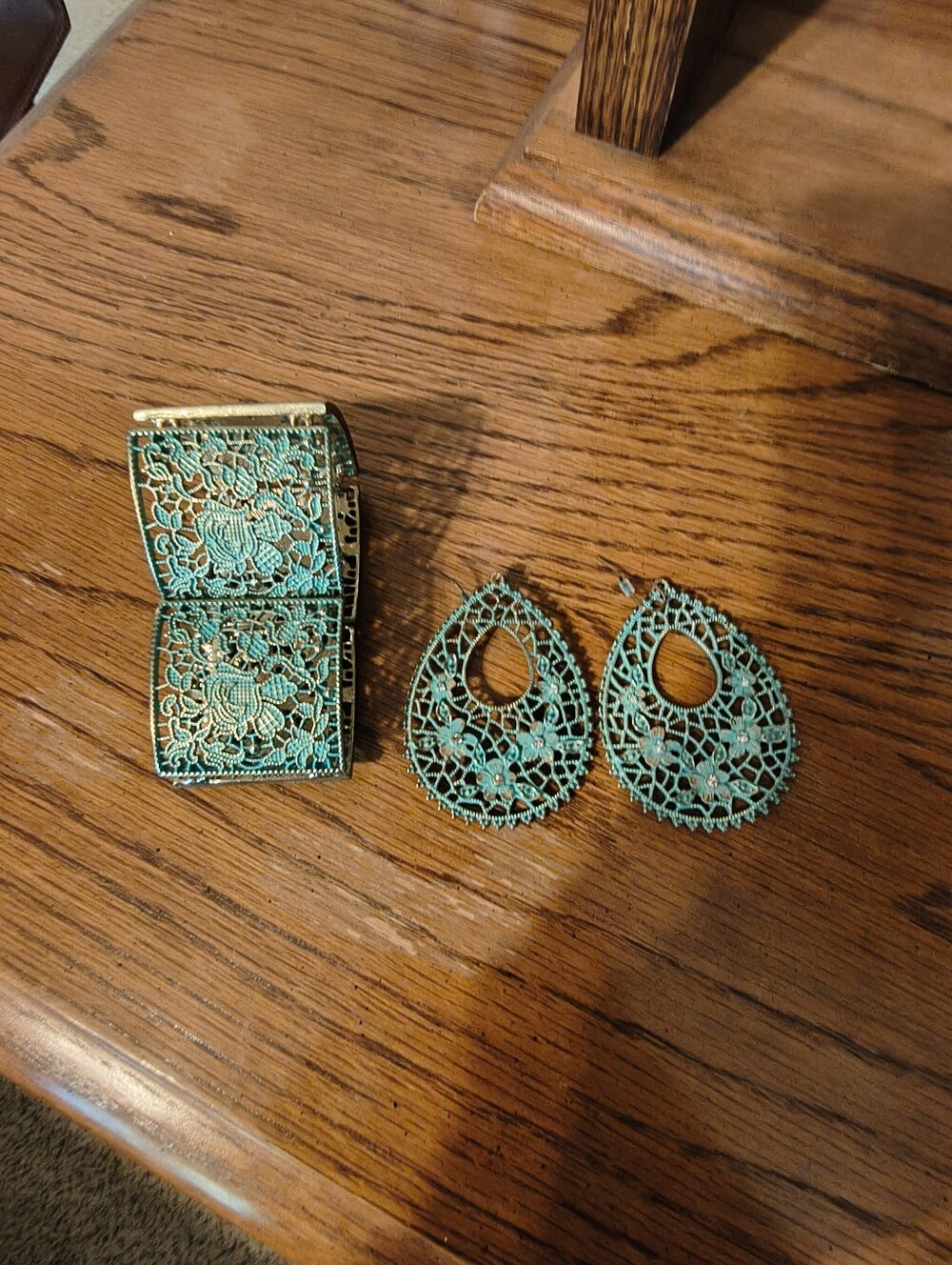 Earrings teal and gold With Matching Stretch Bracelet